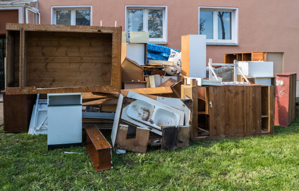 Best Professional Junk Removal  in Escanaba, MI